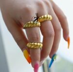 Photo 5825796969073855742 x