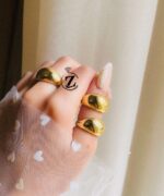 Photo 5828048768887538673 y