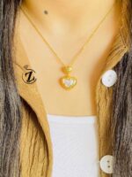 Photo 5830155639324789353 y