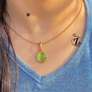 Photo 5830155639324789601 y