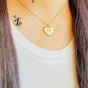 Photo 5832467899393100860 y