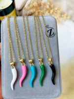 Photo 5868207138306902395 y