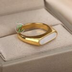 Photo 5875495139462463648 x