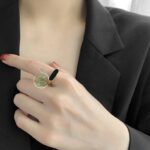 Photo 5875495139462463673 x