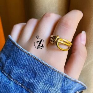 Photo 5877418223954149643 y