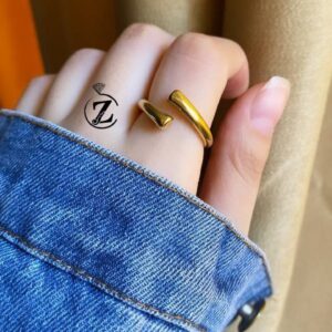 Photo 5877737181110453554 y