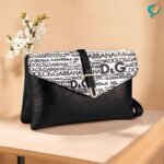 Photo 5883982918257330597 y