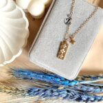 Photo 5897940552652013074 y