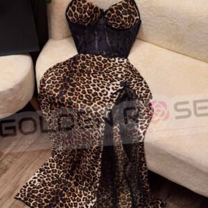 Photo 5909059583031232880 y