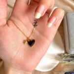 Photo 5920191253499200300 y