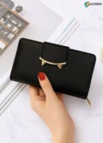 Photo 5927236374254177613 y