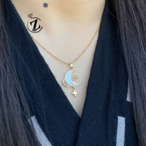 Photo 5942659992656136283 y