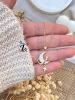 Photo 5942659992656136284 y