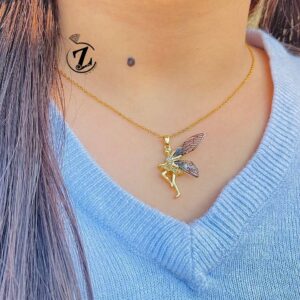 Photo 5944911792469821380 y