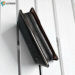 Photo 5954244777878874717 y