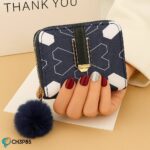 Photo 5954244777878874739 y