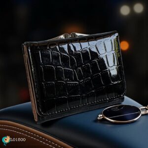 Photo 5954244777878874838 y