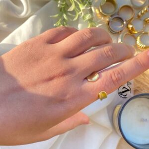 Photo 5958423239891994196 y