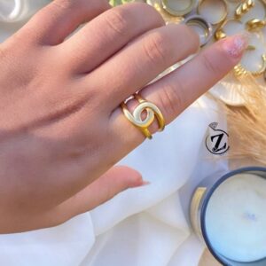 Photo 5958423239891994205 y