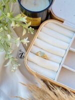 Photo 5958423239891994225 y