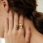 Photo 5960675039705679197 y