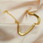 Photo 5967358292286097715 x