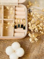 Photo 5967631220277889065 y