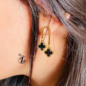 Photo 5967631220277889285 y