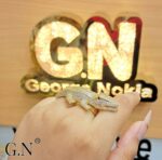 Photo 5969592551453346324 y