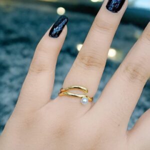 Photo 5978832563705331831 y