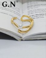 Photo 5978832563705331832 y