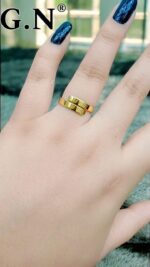 Photo 5978832563705331868 y