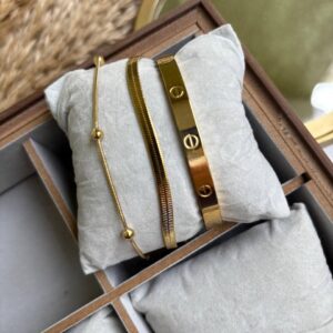 Photo 5981067329678724486 y