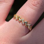 Photo 5981067329678724505 y