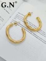 Photo 5983431442887198512 y