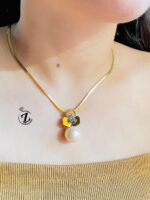 Photo 5985734949812160152 y