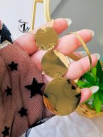 Photo 5985734949812160167 y