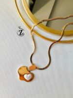 Photo 5985734949812160219 y