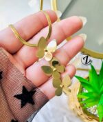 Photo 5985734949812160253 y