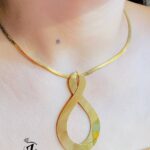 Photo 5985734949812160307 y