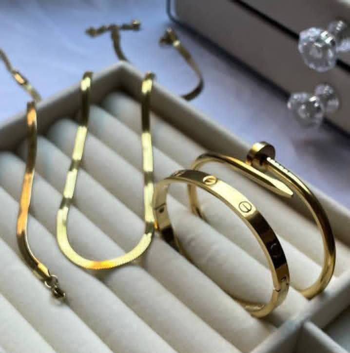 photo_5985801384366295847_x Photo 5985801384366295847 x