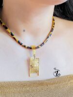 Photo 5987835416453172221 y