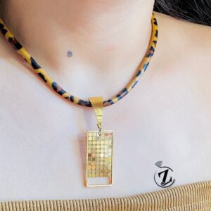 Photo 5987835416453172221 y