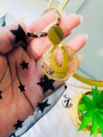 Photo 5987835416453172315 y (1)