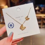 Photo 5988053184179981031 y