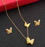 Photo 5988053184179981034 y