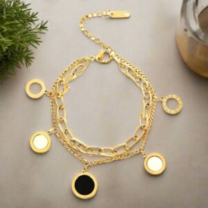 Photo 5988053184179981092 y