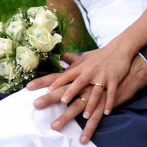 Photo 5988053184179981105 y