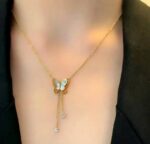 Photo 5988053184179981111 y