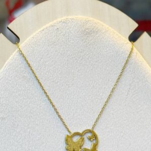 Photo 5988053184179981188 y